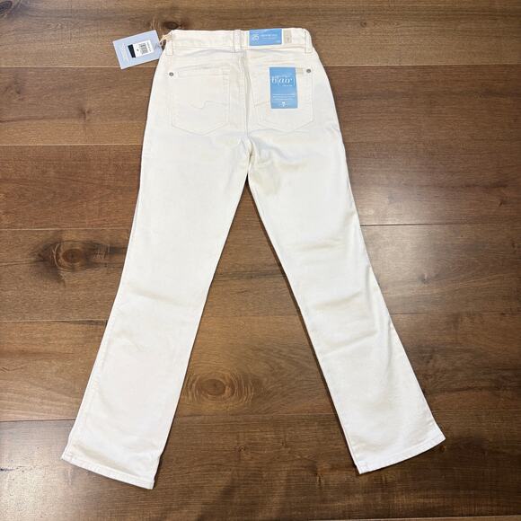 7 For All Mankind Women's White Kimmie Crop Bootcut Jean size 25 NWT - Picture 7 of 9